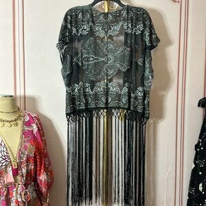 ALEENA burnout, long fringe cardigan, gray, and black
